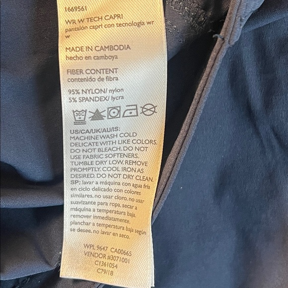 Eddie Bauer Women’s Tech Outdoor Hiking Navy Capri Pants Size 8 - Picture 7 of 13